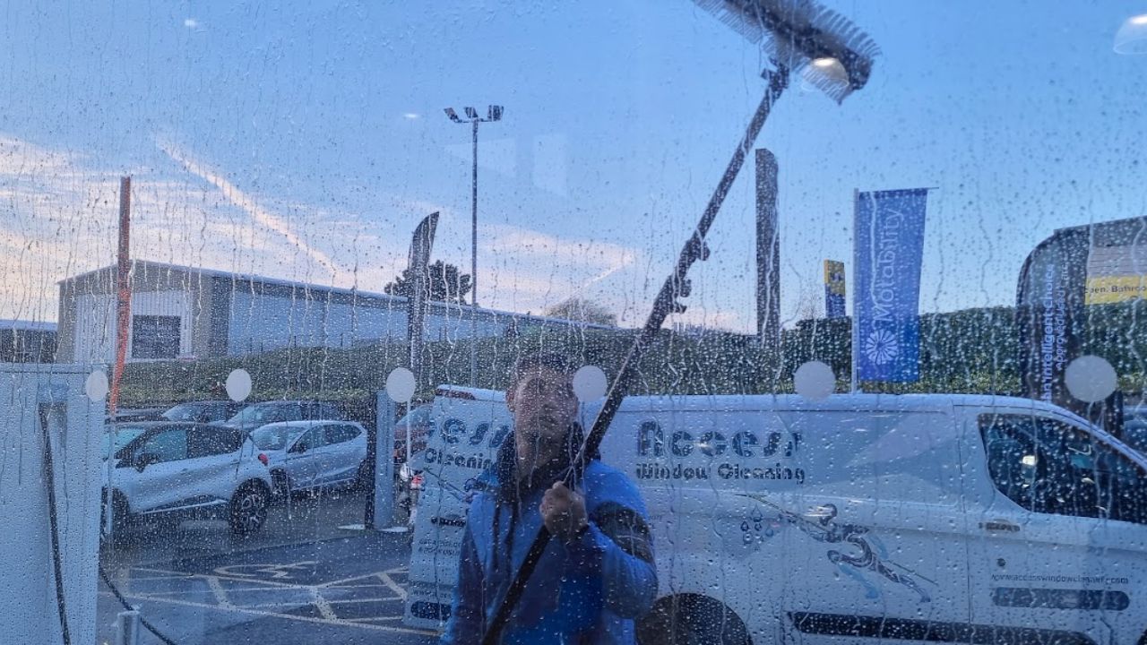Commercial Window Cleaning - Gallery - 02