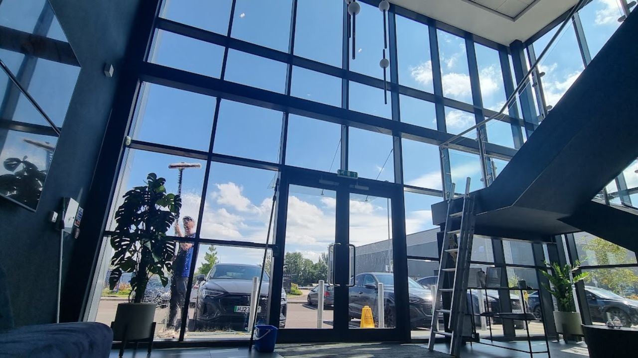 Commercial Window Cleaning - Gallery - 06